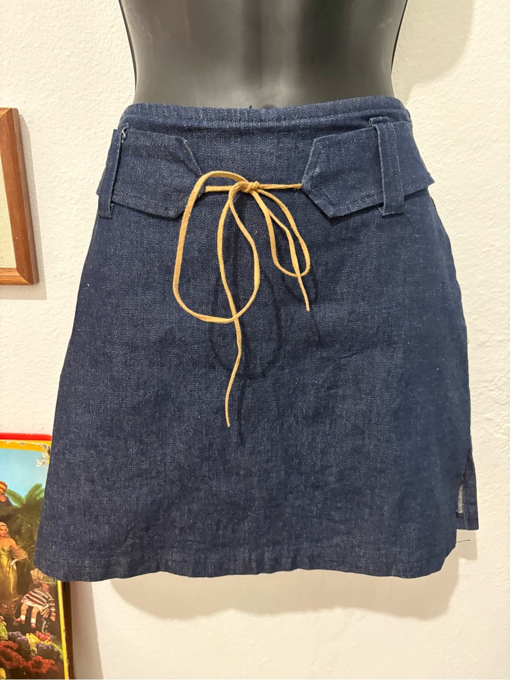 Women’s Madison & Co Y2K Dark Wash Navy Denim Mini Skirt with Tan Drawcord